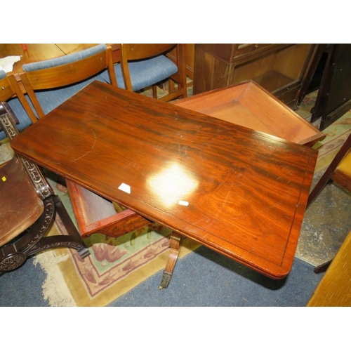 776 - AN ANTIQUE MAHOGANY FOLD-OVER TEA TABLE W-91 CM