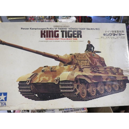 82 - SIX UNMADE TAMIYA TANK MODEL KITS TO INCLUDE JAGDPANTHER, PANTHER, TIGER1, KING TIGER, US ARMY SHERM... 