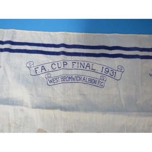 267 - A VINTAGE WEST BROMWICH ALBION FOOTBALL CLUB FA CUP FINAL 1931 PRINTED SILK