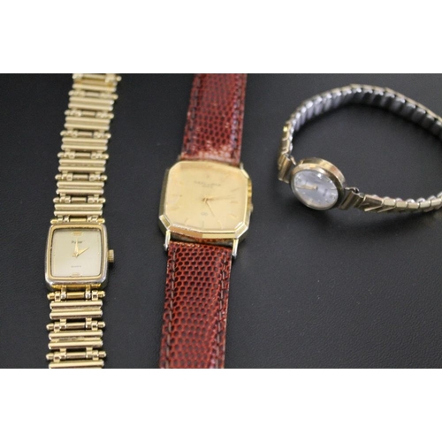 313 - A 9 CARAT GOLD ROMA WRIST WATCH ON EXPANDING GOLD PLATED BRACELET TOGETHER WITH TWO OTHER WATCHES (3... 