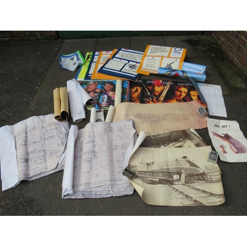 33 - A SELECTION OF VARIOUS ADVERTISING, WWF AND FILM POSTERS TO INCLUDE POST OFFICE EXAMPLES, MODEL SHIP... 