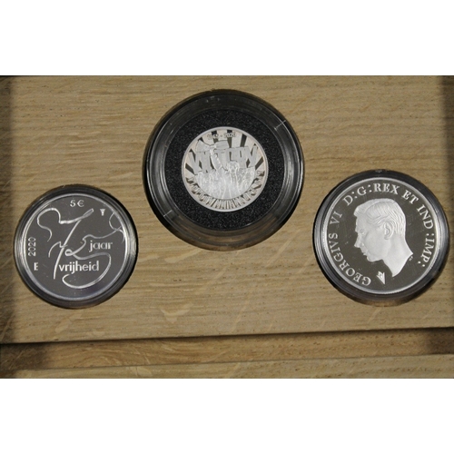 330 - ROYAL DUTCH MINT 'EUROPE REMEMBERS' SILVER PROOF THREE COIN SET, IN BOX OF ISSUE