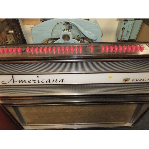 729 - A 1960S WURLITZER AMERICANA 3100 JUKEBOX - 80 PLAYS ON 7