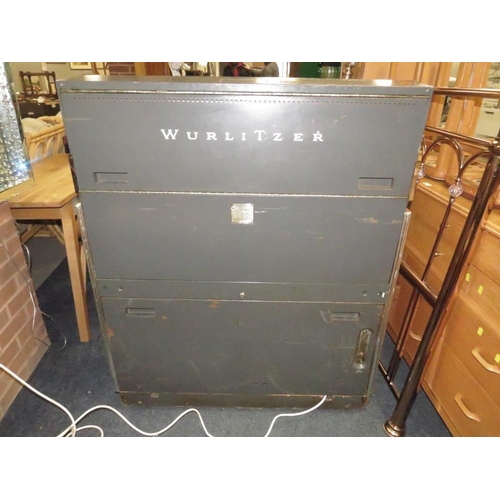 729 - A 1960S WURLITZER AMERICANA 3100 JUKEBOX - 80 PLAYS ON 7