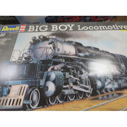 66 - SIX BOXED REVELL MODEL TRAIN KITS, 1:87 SCALE 02157, 02160, 02162, 02170, 02161, 02165