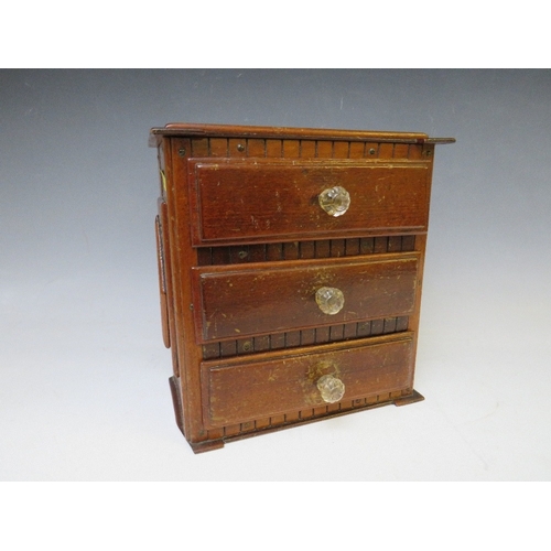 402 - TWO LATE 19TH / EARLY 20TH CENTURY TRAMP ART MINIATURE CHESTS, H 23 and 21 cm