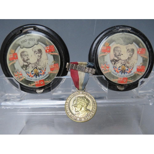 132 - TWO 1935 SILVER JUBILEE POWDER COMPACTS, Dia. 7.5 cm, one A/F, together with a Silver Jubilee medall... 