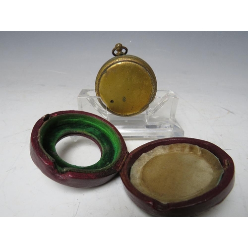 135 - A VICTORIAN POCKET BAROMETER IN FITTED MOROCCAN LEATHER CASE, Dia. 5 cm