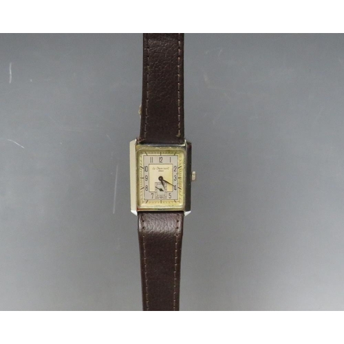 204 - A VINTAGE ART DECO STYLE LE CHEMMANT RECTANGULAR WRISTWATCH, in fitted leather covered case, 3 x 2.5... 