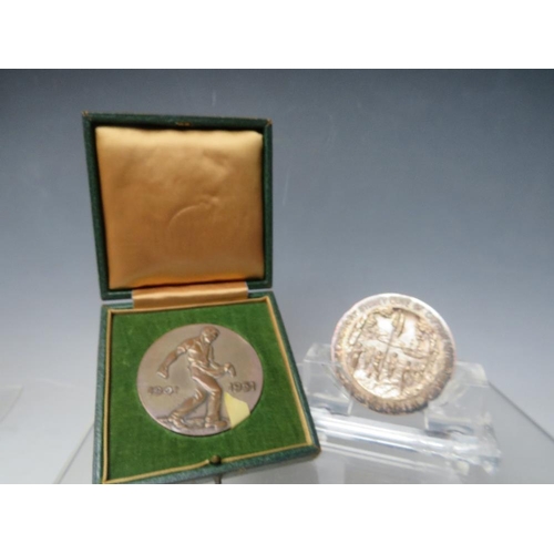 227 - AUSTRALIA CASED 1901-1951 JUBILEE OF THE COMMONWEALTH MEDAL, awarded to Evelyn M. Tildesley, along w... 