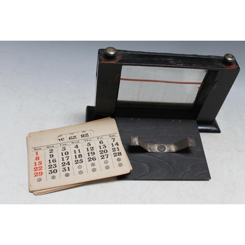 244 - A HALLMARKED SILVER  FRAMED DESK CALENDAR WITH UNUSUAL MANUAL WIND RED BAND DATE CALENDAR - BIRMINGH... 