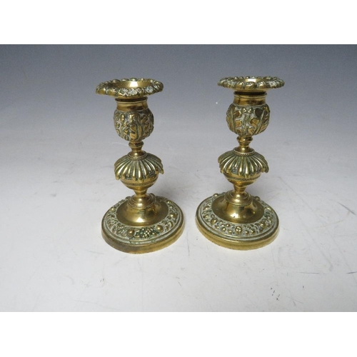 284 - A PAIR OF 19TH CENTURY GILT BRONZE CANDLESTICKS, H 13 cm, base Dia. 8 cm