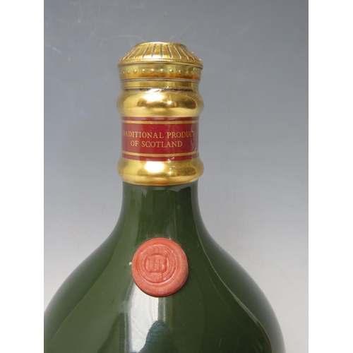 297 - A GLENFIDDICH 18 YEAR OLD SINGLE MALT WHISKY 43%, presented in a green Spode ceramic decanter