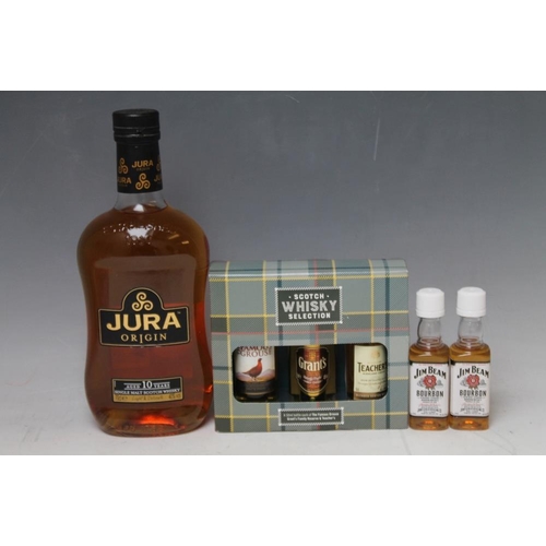 302 - 1 BOTTLE OF JURA 10 YEARS OLD SINGLE MALT WHISKY, together with 5 miniature bottle of assorted spiri... 