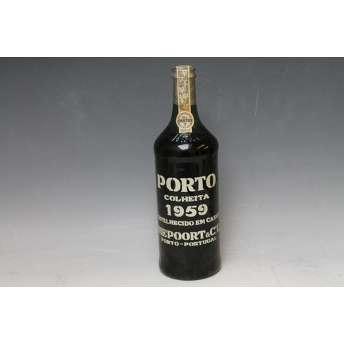 310 - 1 BOTTLE OF NIEPOORT & CA.LDA PORTO COLHEITA 1959 PORT, very top shoulder