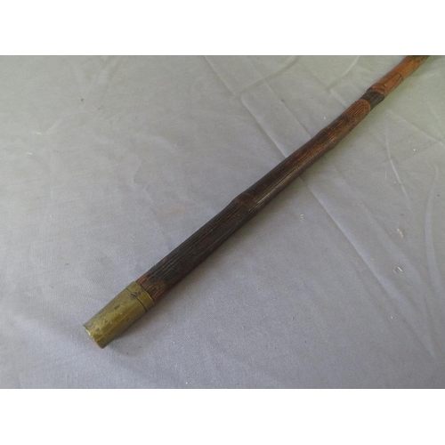 392 - A VINTAGE JAPANESE DECORATIVE CARVED BAMBOO MEIJI SWORD STICK, blade L 44 cm, overall L 91 cm