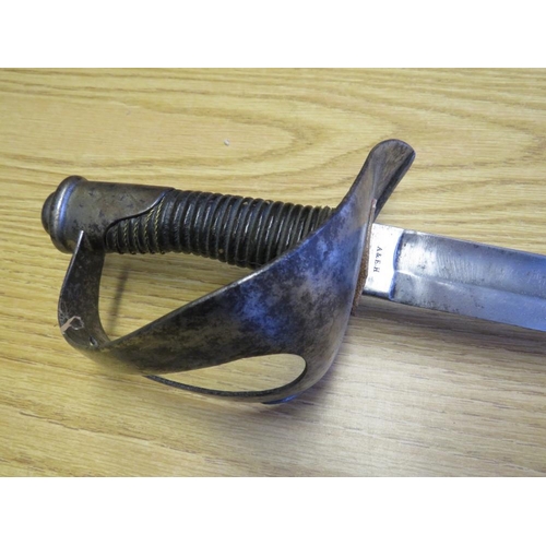 404 - A 19TH CENTURY ITALIAN CAVALRY SABRE, marked A & EW, in black painted steel scabbard