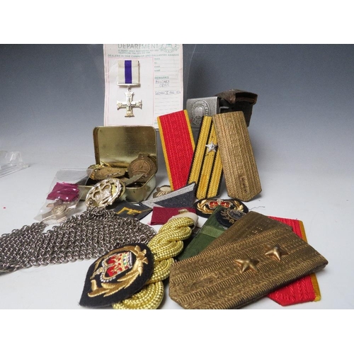 431 - A COLLECTION OF MILITARY BADGES, EPAULETTE'S, reproduction German gallantry medals etc.