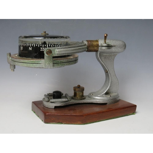 457 - HENRY BROWNE & SON 'SESTRAL' GIMBAL COMPASS, fitted on a wooden plinth, Pat No. 752093, No.84078/V