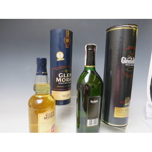 305 - 1 LITRE BOTTLING OF GLENFIDDICH SPECIAL RESERVE 12 YEARS OLD WHISKY IN GIFT TIN, together with 1 bot... 