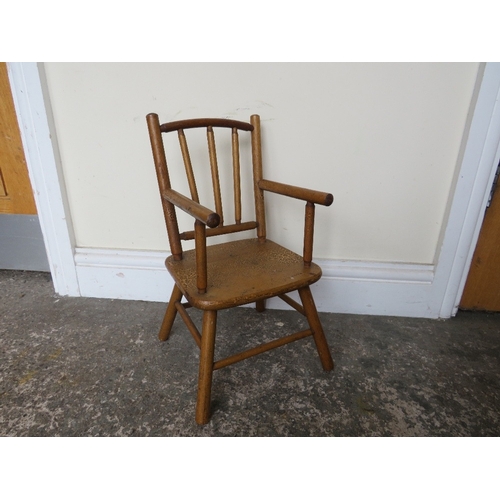 399 - A LATE 19TH / EARLY 20TH MINIATURE APPRENTICE CHAIR, H 40 cm