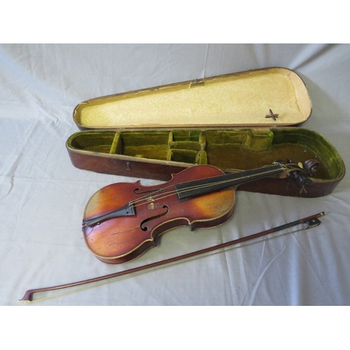 462 - A VINTAGE VIOLIN WITH TWO PIECE BACK, back L 35.5 cm, overall L 61 cm, inscribed on reverse, in a ma... 