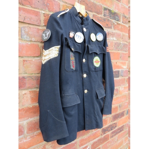 115 - A VINTAGE BLACK 'BEATLES' BLAZER / JACKET, with numerous vintage badges and patches