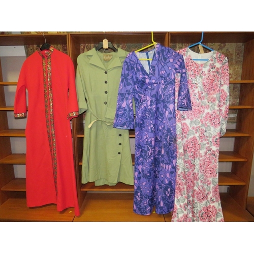 117 - A COLLECTION OF MID CENTURY LADIES VINTAGE CLOTHING, various styles and periods comprising 1950s, 60... 