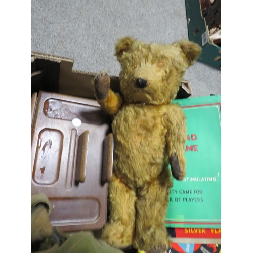 169 - TWO TRAYS OF ASSORTED ACCESSORIES TO INCLUDE CLOCK, VINTAGE TEDDY BEAR ETC