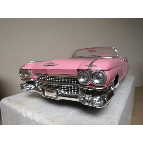 188 - A MAISTO TIN PLATE PINK CADILLAC TOGETHER WITH AN ITALIAN PINK PANTHER TABLE LAMP