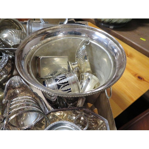 176 - A TRAY OF ASSORTED SILVER PLATE AND METAL WARE TO INCLUDE TEA POTS, TRAYS ETC