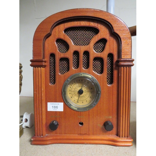 186 - A MODERN RADIO TOGETHER WITH TWO LAMPS TOGETHER WITH A JARDINIERE STAND