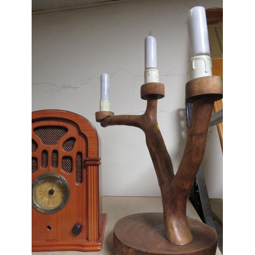 186 - A MODERN RADIO TOGETHER WITH TWO LAMPS TOGETHER WITH A JARDINIERE STAND