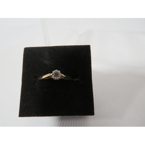 346 - A HALLMARKED 9 CARAT GOLD DIAMOND SOLITAIRE RING - BAND SPILT/BROKEN, diamond of estimated being 10 ... 