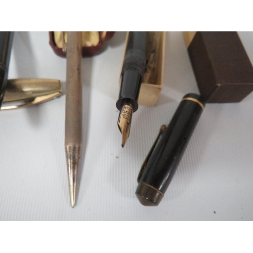 384 - A COLLECTION OF THREE VINTAGE FOUNTAIN PENS TOGETHER WITH A HALLMARKED SILVER YARD-O-LED PENCIL (4)