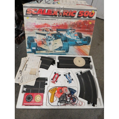 185 - A BOXED SCALEXTRIC 500 (CONTENTS NOT CHECKED )