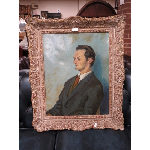 5 - A MID 20TH CENTURY OIL ON CANVAS HALF LENGTH PORTRAIT OF A GENTLEMAN. SIGNED RENEE 63 CM X 75 CM ( I... 