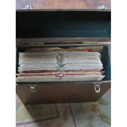 83 - A QUANTITY OF VINTAGE 78'S RECORDS