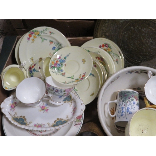 86 - FOUR TRAYS OF ASSORTED CERAMICS TO INCLUDE A PORTMEIRION BOWL