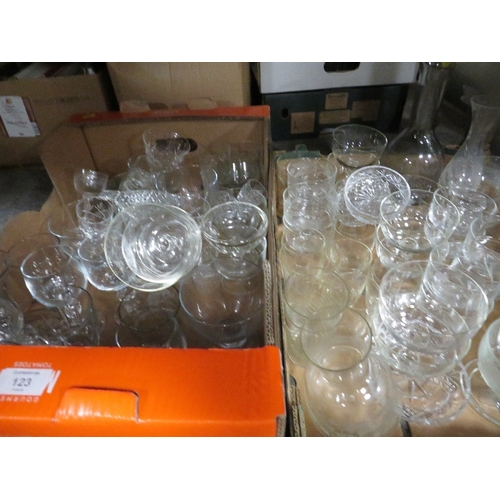 123 - TWO TRAYS OF ASSORTED GLASS WARE, TABLE LAMPS, RECORDS ETC