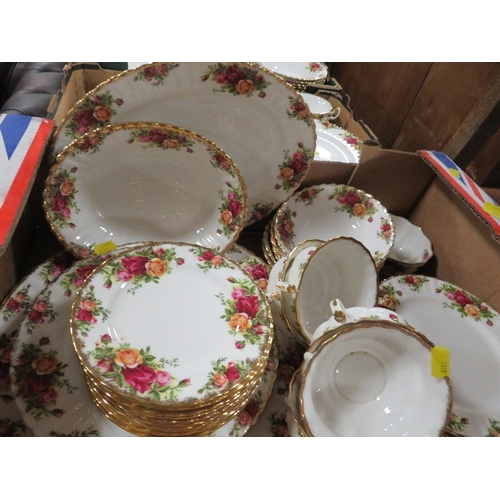 137 - FOUR TRAYS OF ROYAL ALBERT OLD COUNTRY ROSES A/F