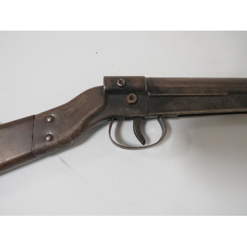 267 - A VINTAGE DIANA MOD 15 AIR RIFLE