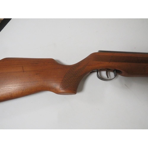 270 - A RELUM TORNADO TOP LOAD AIR RIFLE