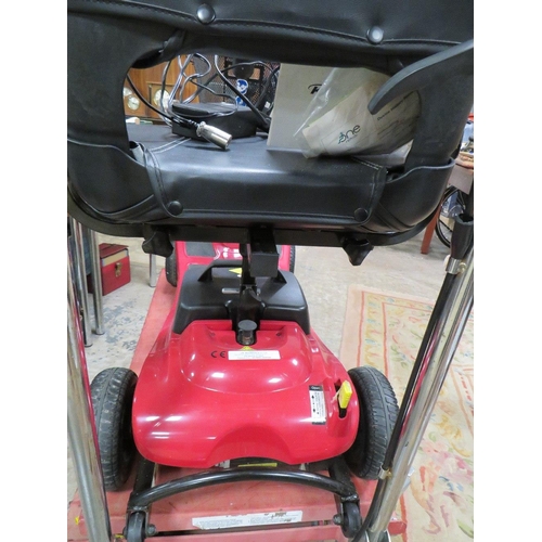 608 - A LIBERTY KOMFI RIDER MOBILITY SCOOTER WITH KEYS - WORKING AT TIME OF CONSIGNMENT HOWEVER WE OFFER N... 