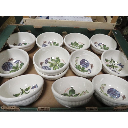 139 - TRAY OF PORTMEIRION, BOTANIC GARDEN BOWLS ETC