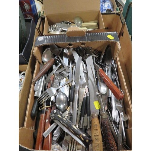 146 - A TRAY OF ASSORTED FLATWARE , CUTLERY ETC