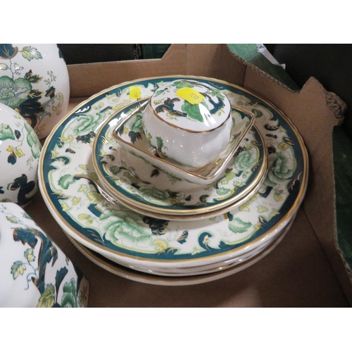 176 - A TRAY OF MASONS CHARTREUSE CERAMICS TO INCLUDE JUGS, PLATES AND GINGER JARS