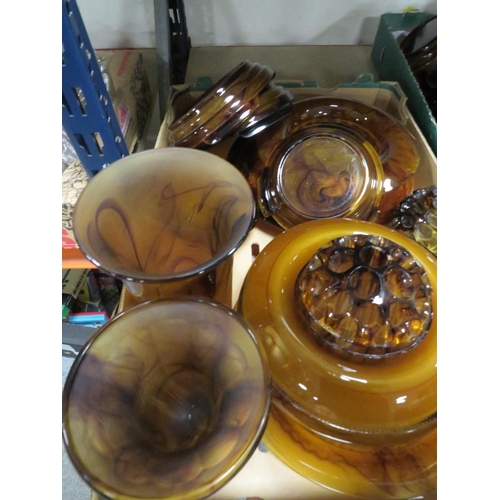 209 - A LARGE QUANTITY OF MARBLE EFFECT AND OTHER VINTAGE SMOKY BROWN GLASSWARE , VASES, BOWLS ETC