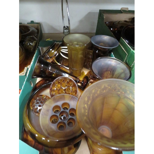 209 - A LARGE QUANTITY OF MARBLE EFFECT AND OTHER VINTAGE SMOKY BROWN GLASSWARE , VASES, BOWLS ETC