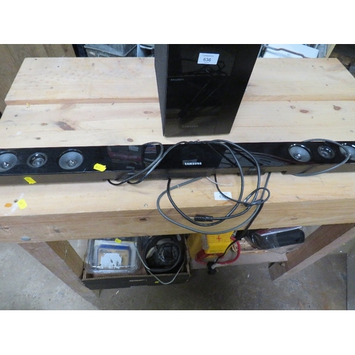 636 - A SAMSUNG SOUND BAR AND A SUBWOOFER